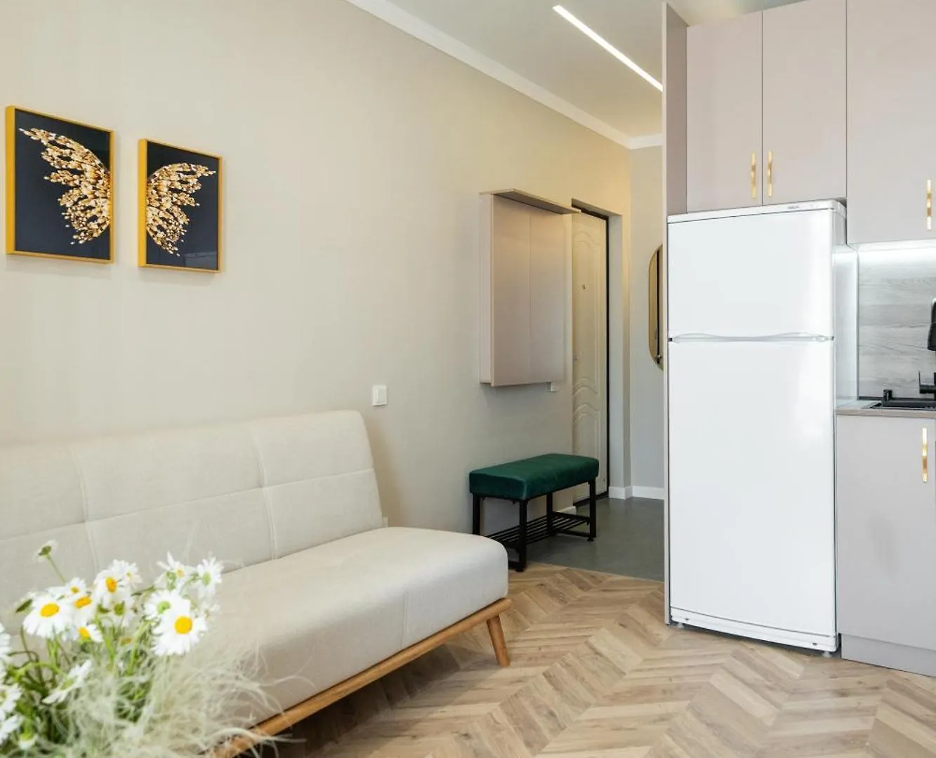 Comfort Life 211 Almaty Apartment